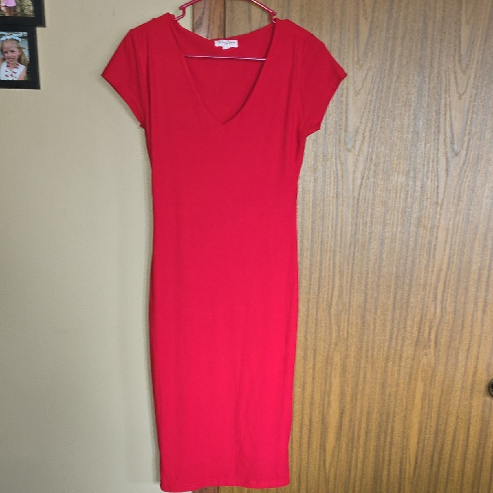 Chic Scarlet V-Neck Midi Dress